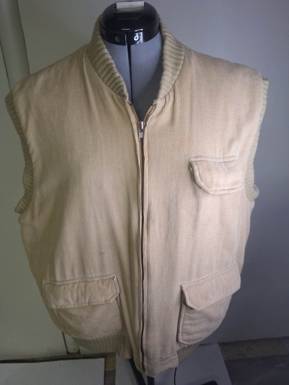 St. John's Bay Light Beige Corduroy Zip-Up Vest Size XL